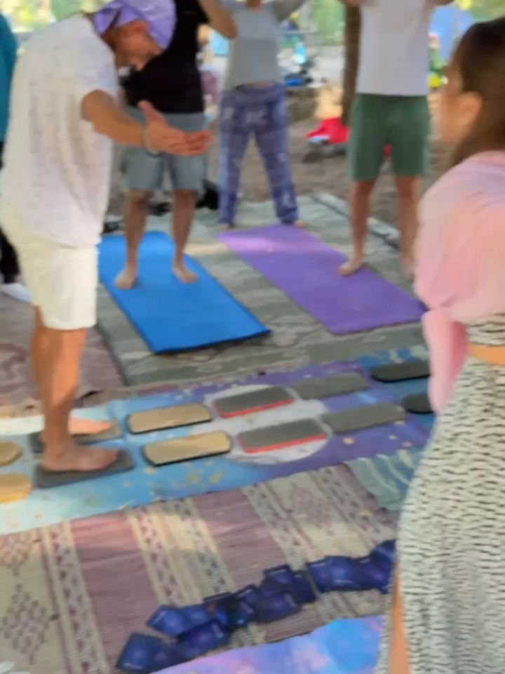 סדנת עמידה על מסמרים בטבע